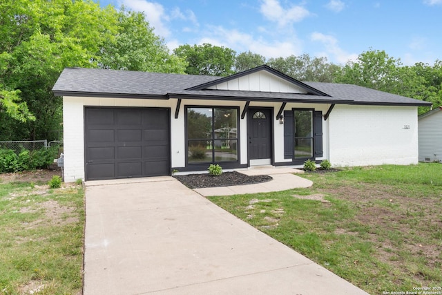 7621 Strolling Ln, Live Oak, TX 78233 - single story home with brick siding, a garage, fence, and concrete driveway