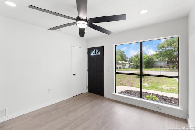 7621 Strolling Ln, Live Oak, TX 78233 - foyer with light wood-style flooring, recessed lighting, a ceiling fan, and baseboards