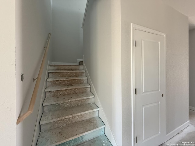 14724 Sycamore Xing, San Antonio, TX 78252 - stairway with baseboards
