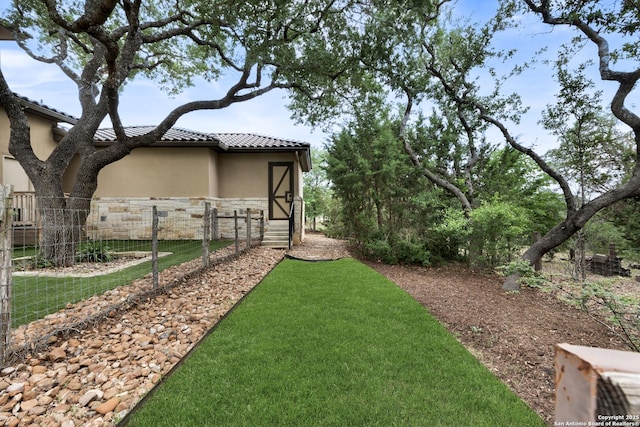 2219 Clubs Dr, Boerne, TX 78006 - view of yard featuring fence