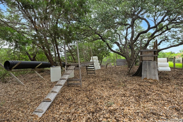 2219 Clubs Dr, Boerne, TX 78006 - view of yard