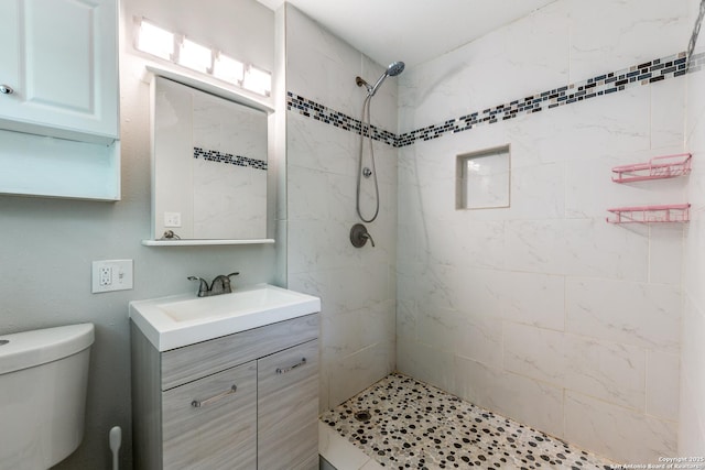 466 Shannon Lee, San Antonio, TX 78216 - full bathroom featuring a tile shower, vanity, and toilet