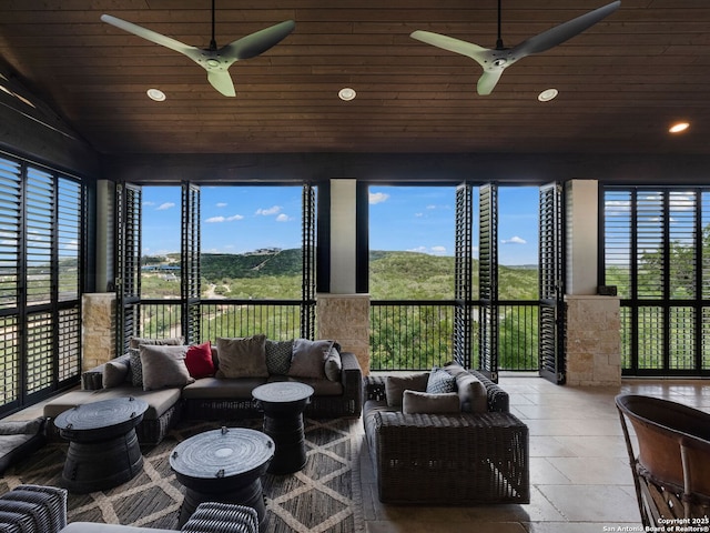 21214 W Tejas Trl, San Antonio, TX 78257 - sunroom / solarium featuring a ceiling fan, plenty of natural light, and vaulted ceiling