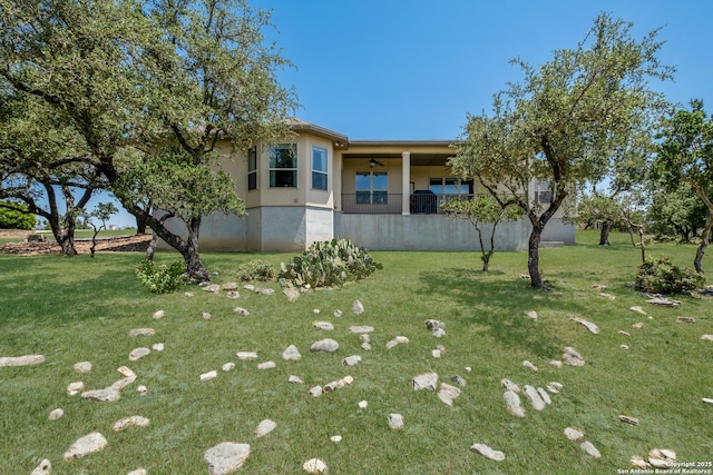 25838 Echo Mtn, San Antonio, TX 78260 - view of green lawn with a ceiling fan