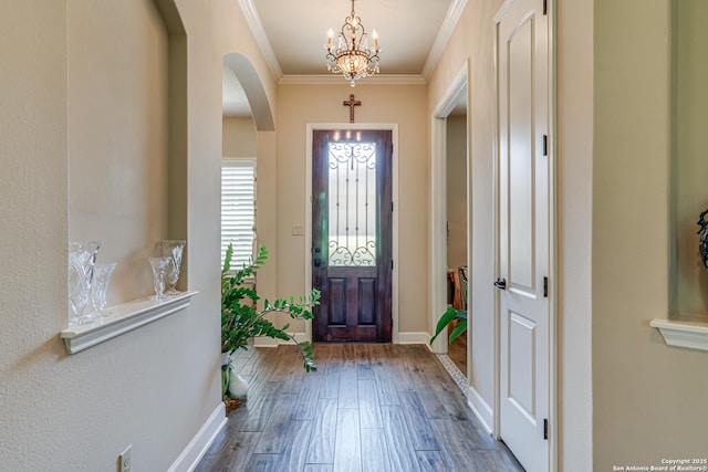 1414 W Bitters # 3, San Antonio, TX 78248 - foyer featuring a chandelier, arched walkways, wood finished floors, baseboards, and ornamental molding