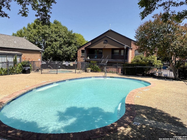 4803 Hamilton Wolfe Rd, San Antonio, TX 78229 - community pool with fence