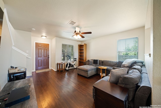 623 Cherokee, New Braunfels, TX 78132 - living area with ceiling fan and dark wood finished floors