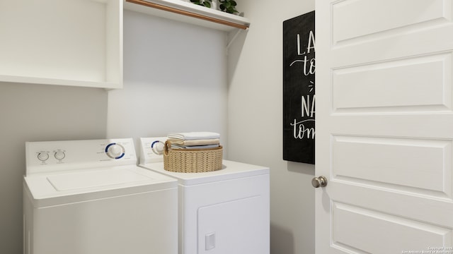 187 Hunters Cp, San Antonio, TX 78245 - laundry room with washing machine and dryer