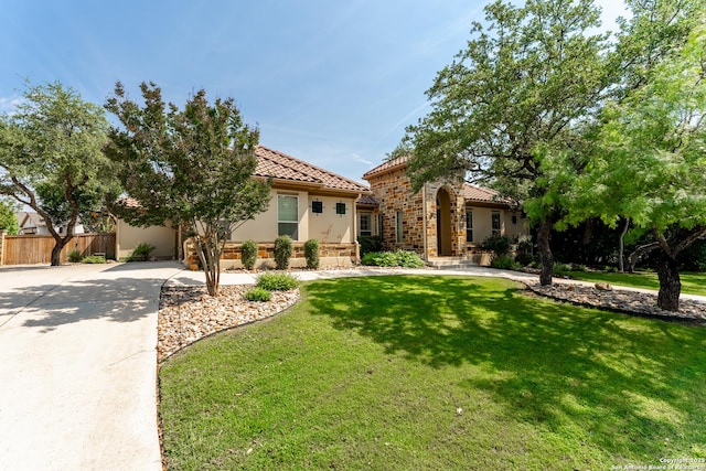 135 Penns Way, Shavano Park, TX 78231 - mediterranean / spanish-style house featuring a tiled roof and stucco siding