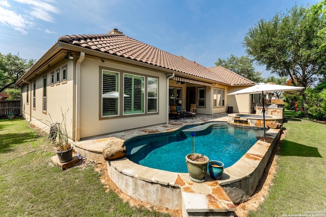 135 Penns Way, Shavano Park, TX 78231 - view of swimming pool featuring a patio area and a pool with connected hot tub