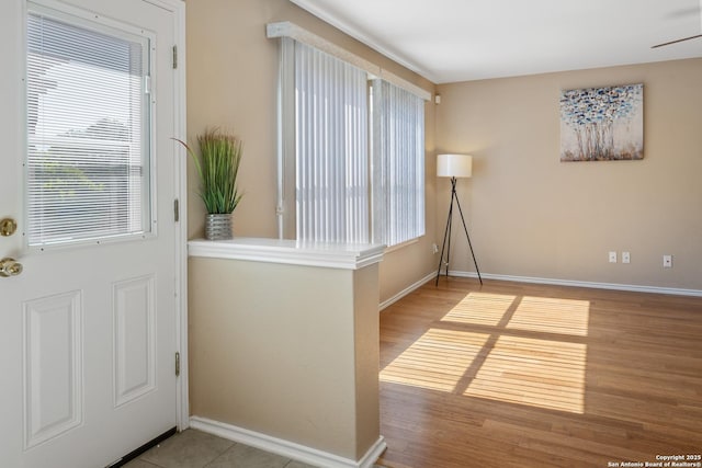 1427 Alaskan Wolf, San Antonio, TX 78245 - foyer featuring baseboards and wood finished floors