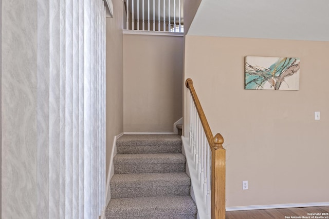 1427 Alaskan Wolf, San Antonio, TX 78245 - staircase with baseboards