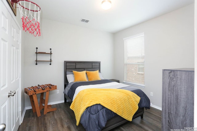 12890 Limestone Way, San Antonio, TX 78253 - bedroom featuring wood finished floors and baseboards
