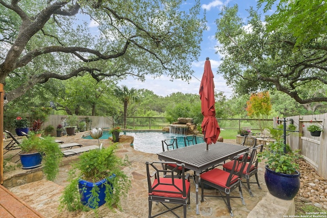 26019 Meadowlark Bay, San Antonio, TX 78260 - view of patio with a fenced backyard and outdoor dining space