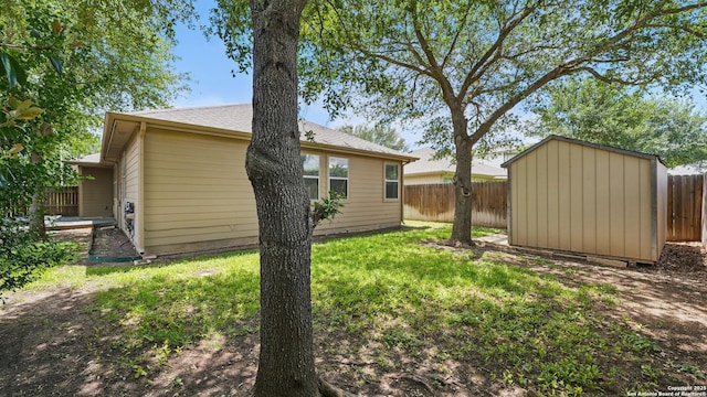 2253 Hidden Mdw, New Braunfels, TX 78130 - view of yard featuring a shed and an outbuilding