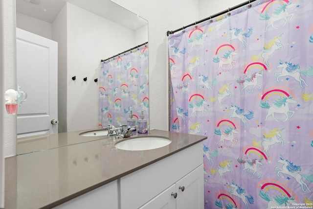 6718 Carlton Crst, San Antonio, TX 78253 - bathroom featuring vanity and curtained shower