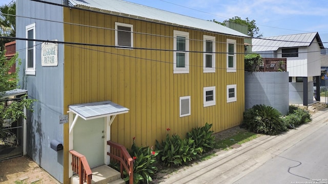 414 Clay Unit 101, & San Antonio, TX 78204 - view of side of home