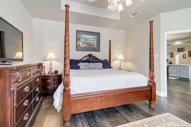 573 Mountain Oaks Dr, Canyon Lake, TX 78133 - bedroom with wood finished floors and baseboards