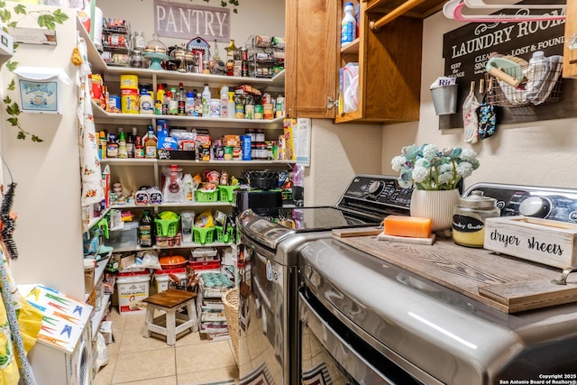 3351 Highline Trl, San Antonio, TX 78261 - storage area featuring washing machine and dryer