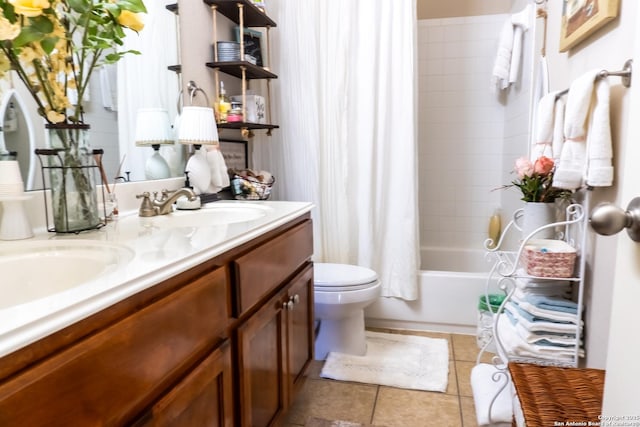 3351 Highline Trl, San Antonio, TX 78261 - bathroom featuring toilet, tile patterned floors, double vanity, and shower / bath combo with shower curtain