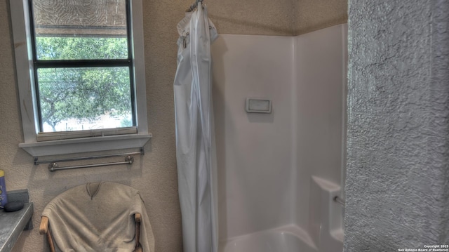 121 David Rankin Rd, Leakey, TX 78873 - view of full bath