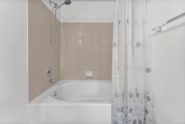 15515 Spring Smt, San Antonio, TX 78247 - full bathroom with shower / bathtub combination with curtain