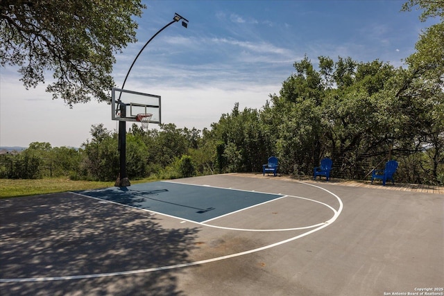 8122 Triple Crown, Fair Oaks Ranch, TX 78015 - view of sport court with basketball hoop