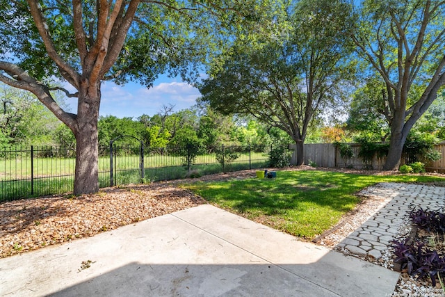 2426 Enfield Grove, San Antonio, TX 78231 - view of yard featuring a patio area