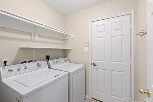 18852 Agin Ct, San Antonio, TX 78258 - laundry room with washer and dryer