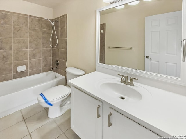 121 Lark Hl, Floresville, TX 78114 - bathroom featuring tile patterned flooring, toilet, vanity, and  shower combination