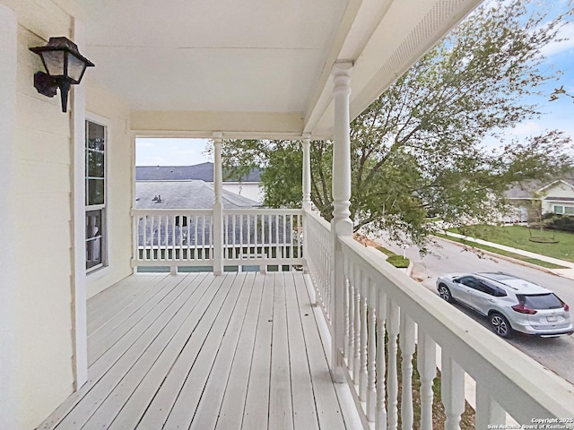 121 Lark Hl, Floresville, TX 78114 - view of deck