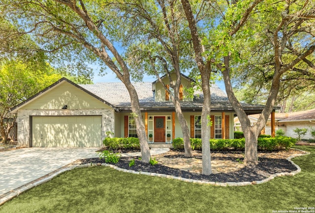 9114 Oak Downs Dr, San Antonio, TX 78230 - view of front of property featuring a garage, driveway, and a front yard