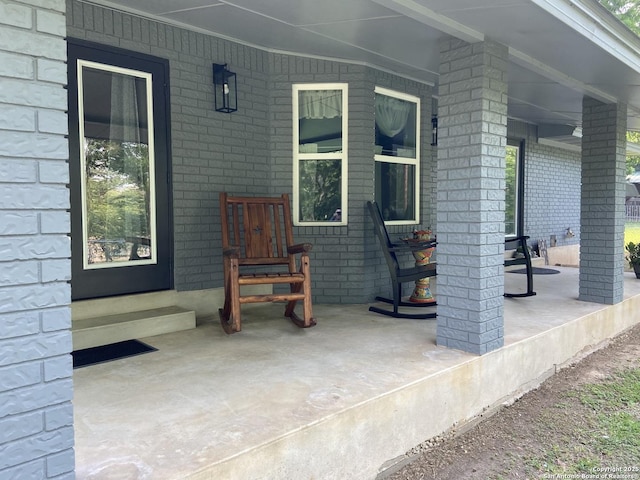 326 Riverview, Mcqueeney, TX 78123 - view of covered porch