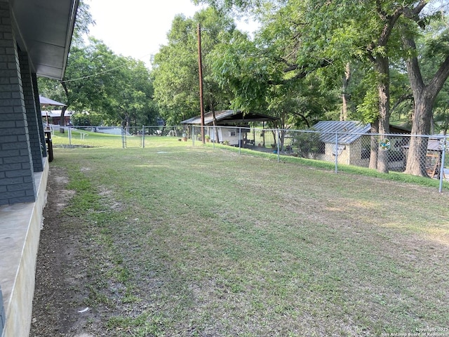 326 Riverview, Mcqueeney, TX 78123 - view of yard with view of scattered trees