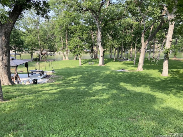 326 Riverview, Mcqueeney, TX 78123 - view of grassy yard