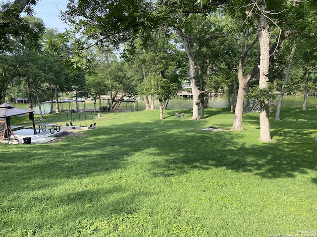 326 Riverview, Mcqueeney, TX 78123 - view of grassy yard