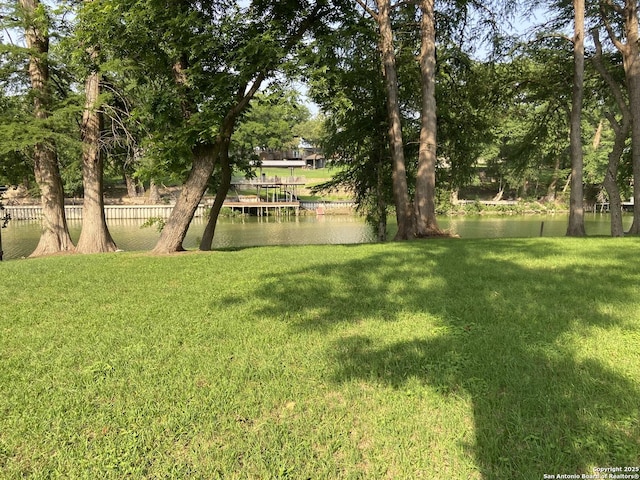 326 Riverview, Mcqueeney, TX 78123 - view of grassy yard featuring a water view