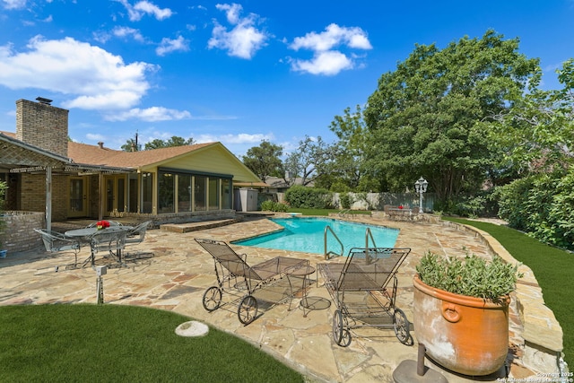 430 Yosemite Dr, San Antonio, TX 78232 - community pool with a patio area and fence