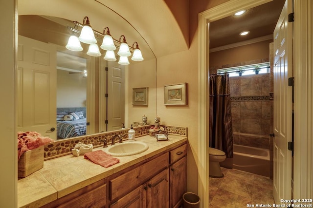 286 Settlers, Comfort, TX 78013 - ensuite bathroom with toilet, vanity, and shower / bath combo with shower curtain