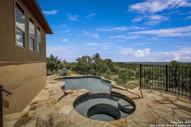 286 Settlers, Comfort, TX 78013 - view of swimming pool featuring a patio and a pool with connected hot tub