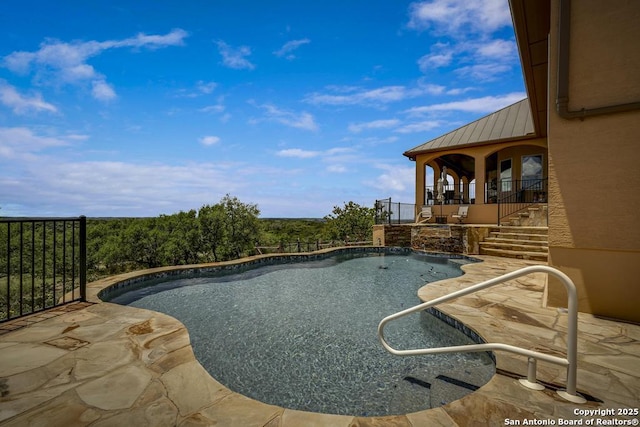 286 Settlers, Comfort, TX 78013 - swimming pool with stairs