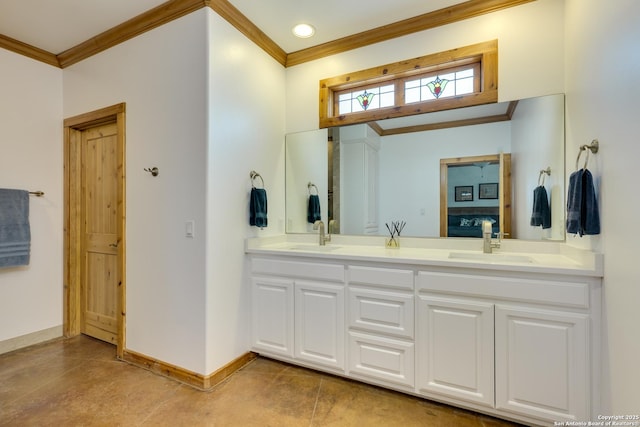 24005 Pedernales Canyon Trl, Spicewood, TX 78669 - bathroom with ensuite bath, crown molding, baseboards, double vanity, and recessed lighting
