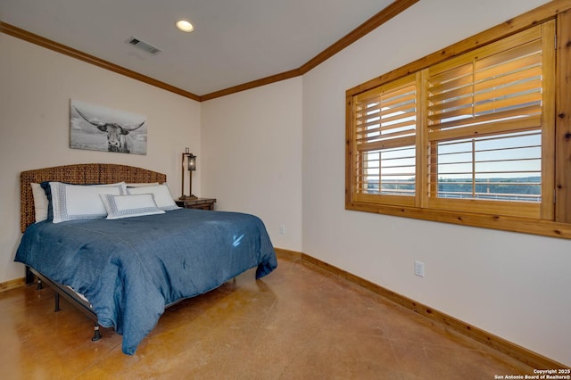 24005 Pedernales Canyon Trl, Spicewood, TX 78669 - bedroom with crown molding, baseboards, and recessed lighting