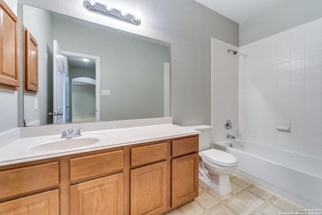 109 Sage Cyn, Boerne, TX 78006 - bathroom featuring toilet, vanity, and bathtub / shower combination
