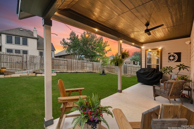 1527 Balcones Fault, New Braunfels, TX 78132 - view of patio with area for grilling and a ceiling fan