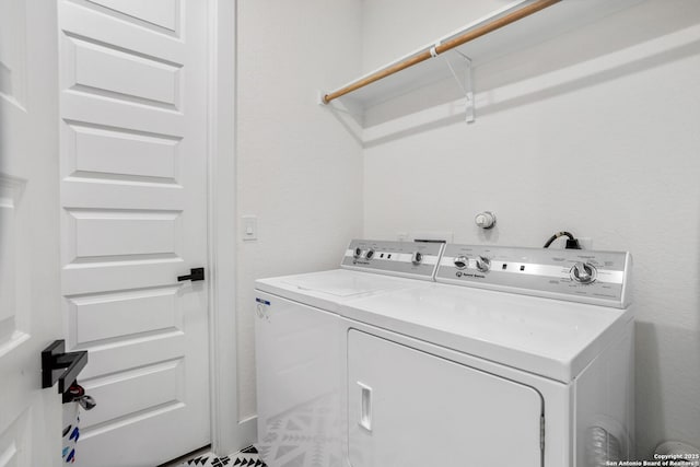 187 Stone Loop, Castroville, TX 78009 - washroom featuring washer and dryer