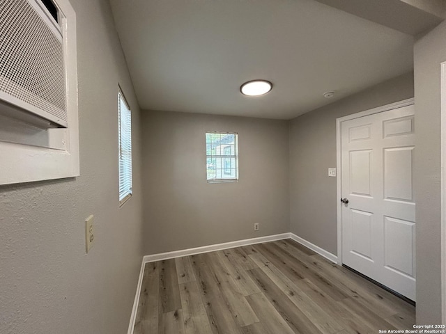 270 Oelkers, San Antonio, TX 78204 - unfurnished room featuring wood finished floors and baseboards