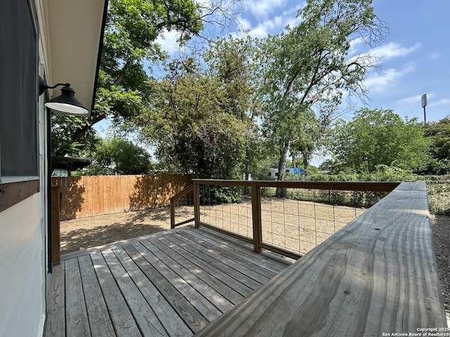 270 Oelkers, San Antonio, TX 78204 - deck with a fenced backyard