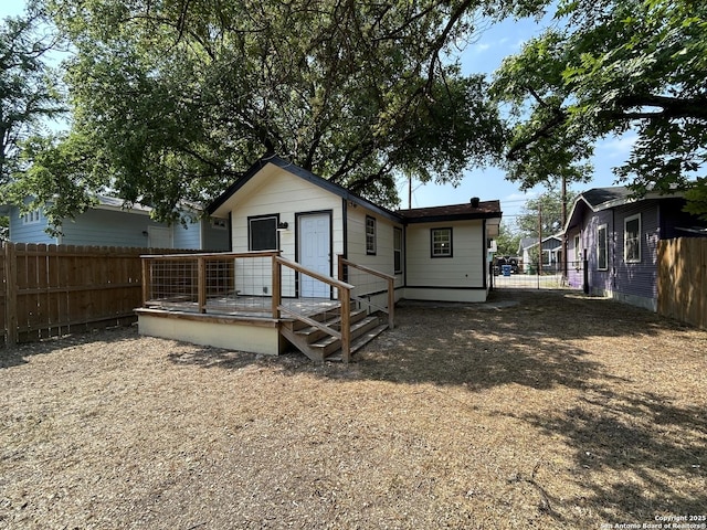 270 Oelkers, San Antonio, TX 78204 - rear view of property featuring fence