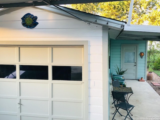 345 Westminster, San Antonio, TX 78228 - view of garage